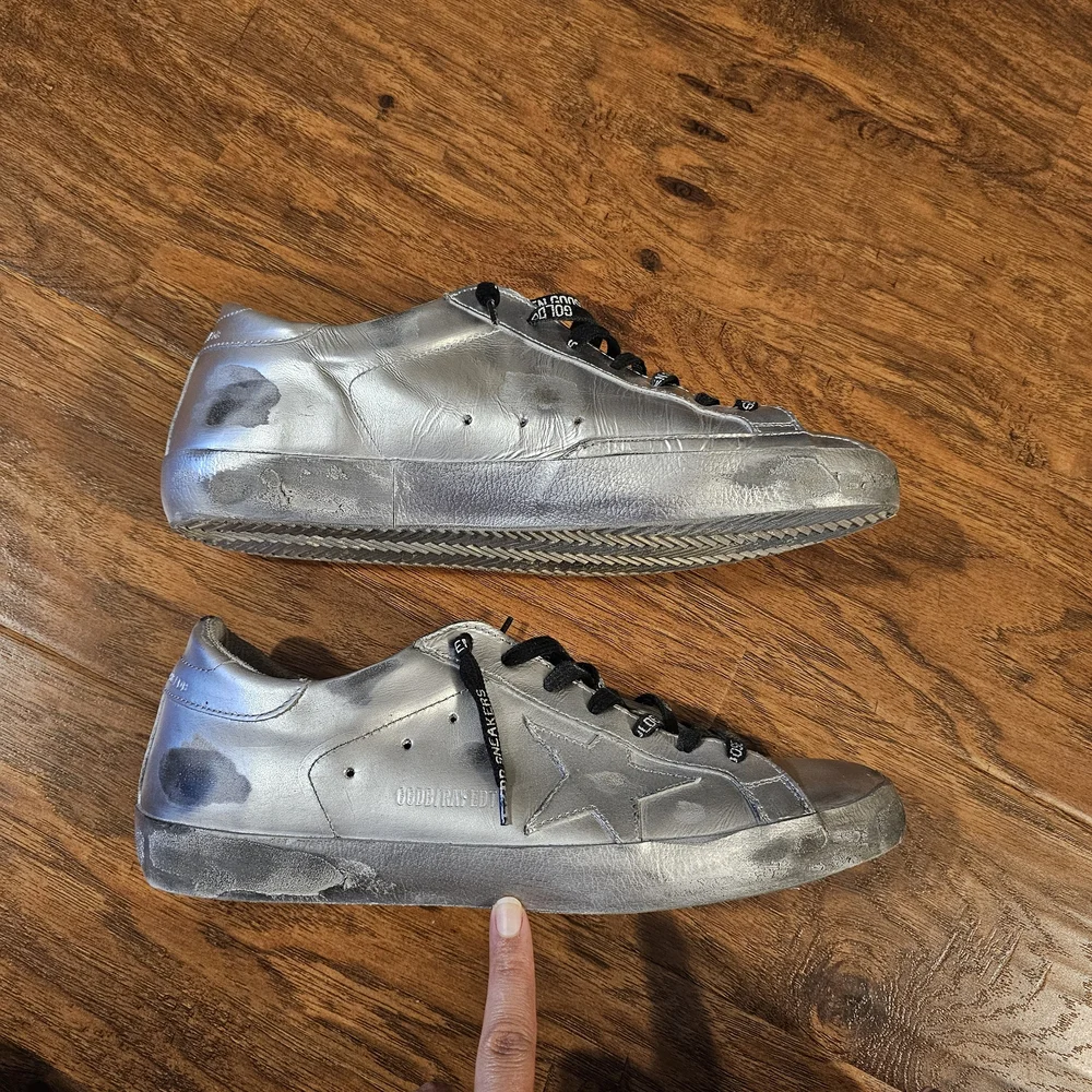 Golden Goose Limited Edition Superstar Sneakers in Silver | S44 - Picture 3 of 10